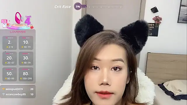 Snapshot of Bella-LL chatting on 15, 9, 2025 Bella-LL online show from 15, 9, 2025