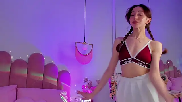 ElsaYoung online show from 8, 3, 2025