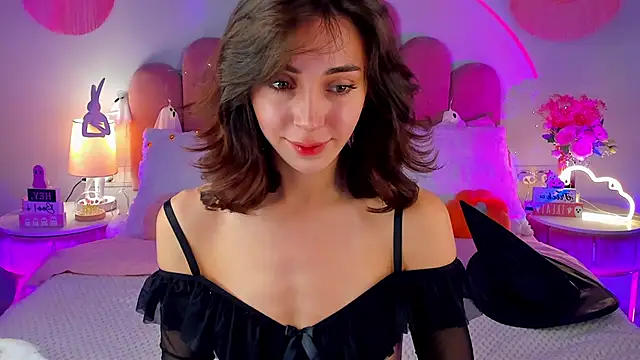 ElsaYoung online show from 31, 10, 2025