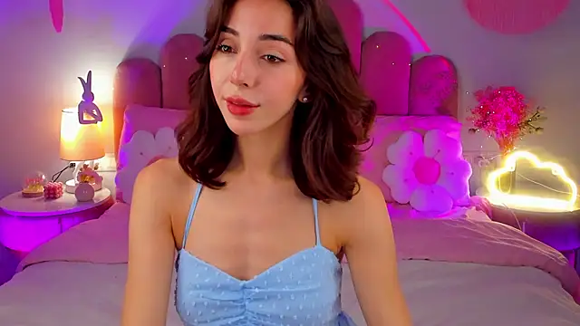 ElsaYoung online show from 10, 11, 2025