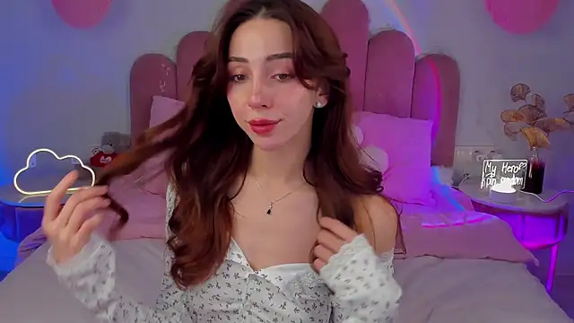 ElsaYoung online show from 7, 3, 2025