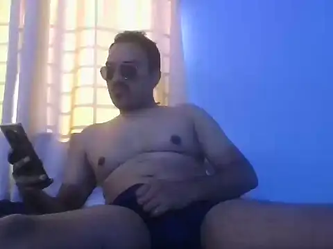 Snapshot of farhaanmacho chatting on 4, 3, 2026 farhaanmacho online show from 4, 3, 2026