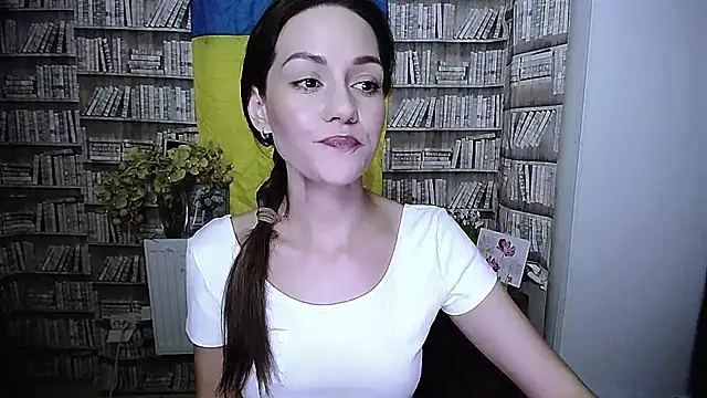 Lina Star S online show from 11, 11, 2025