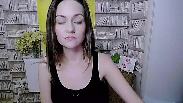 Lina Star S online show from 8, 10, 2025