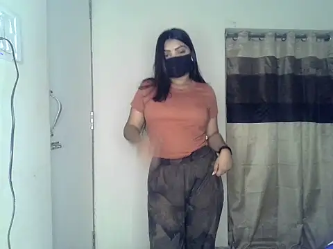 Snapshot of ishi_Beauty chatting on 13, 7, 2026 ishi Beauty online show from 13, 7, 2026