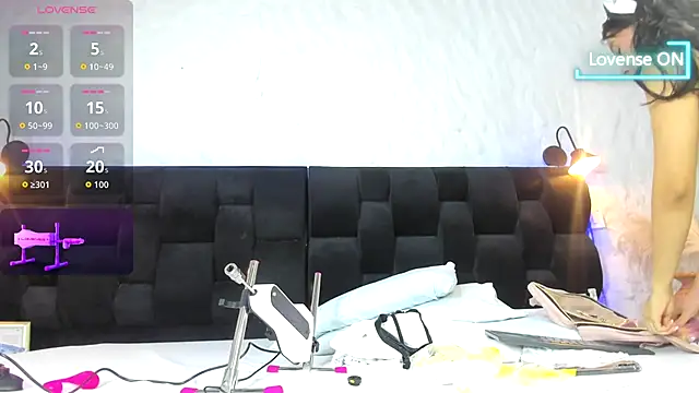 Camila  Gomez online show from 28, 11, 2025