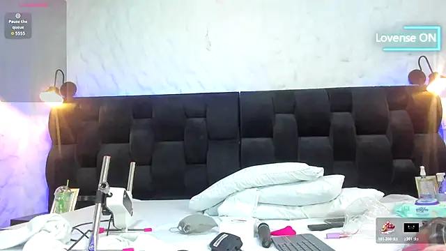 Camila  Gomez online show from 27, 11, 2025