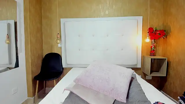 Milaspetite online show from 30, 11, 2025