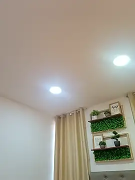 sasi luna online show from 9, 1, 2026