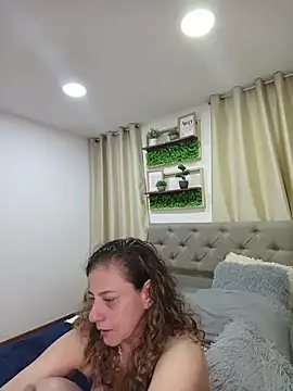 Snapshot of sasi_luna chatting on 8, 2, 2026 sasi luna online show from 8, 2, 2026