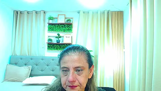 sasi luna online show from 24, 5, 2026