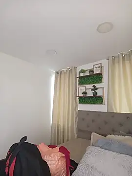 Snapshot of sasi_luna chatting on 4, 2, 2026 sasi luna online show from 4, 2, 2026