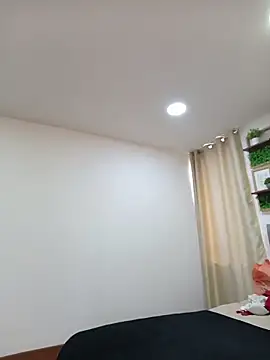 Snapshot of sasi_luna chatting on 3, 3, 2026 sasi luna online show from 3, 3, 2026