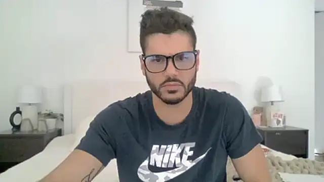 Snapshot of Strokeking4u chatting on 19, 12, 2025 Strokeking4u online show from 19, 12, 2025