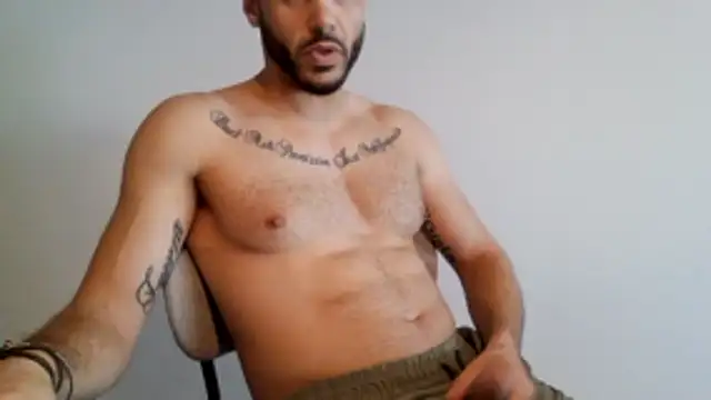 Snapshot of Strokeking4u chatting on 22, 12, 2025 Strokeking4u online show from 22, 12, 2025