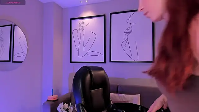 MiaFarrell  online show from 7, 11, 2025