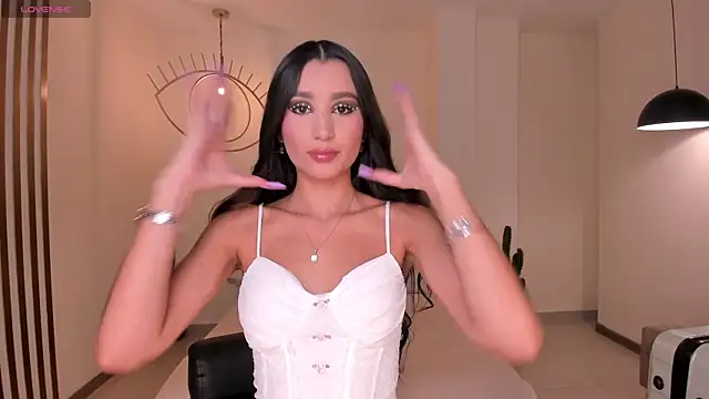 BellaCarteer  online show from 7, 4, 2026