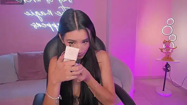 BellaCarteer  online show from 9, 11, 2025