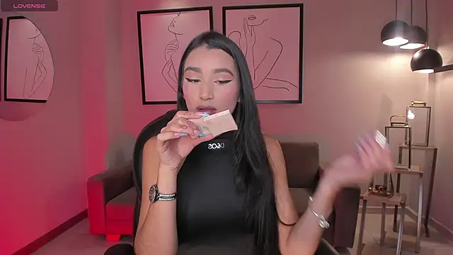 BellaCarteer  online show from 14, 3, 2026