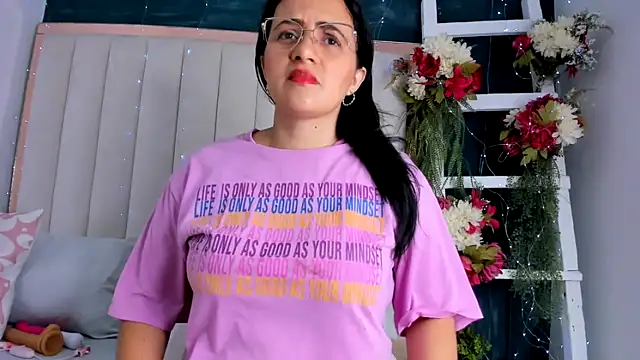 africa holmes online show from 18, 9, 2025