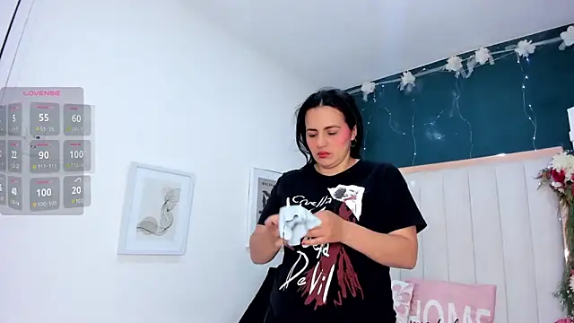 africa holmes online show from 23, 11, 2025