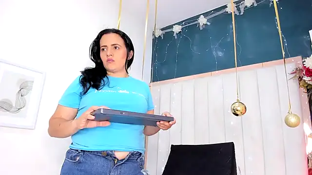 africa holmes online show from 14, 1, 2026