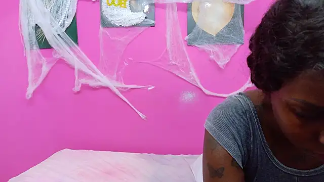 kinkyandsavage online show from 27, 10, 2025