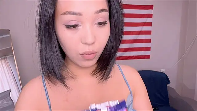 PurrrfectMiko online show from 14, 7, 2026