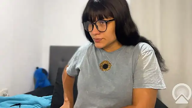 LannaQuenn online show from 13, 12, 2024