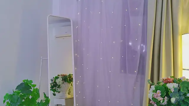 Lana  Cute  online show from 1, 7, 2026