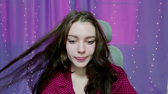 Lana  Cute  online show from 6, 3, 2026