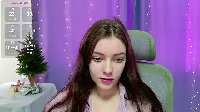 Lana  Cute  online show from 5, 2, 2026