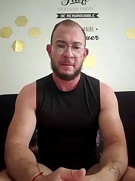 Snapshot of jourdinio13 chatting on 4, 7, 2026 jourdinio13 online show from 4, 7, 2026