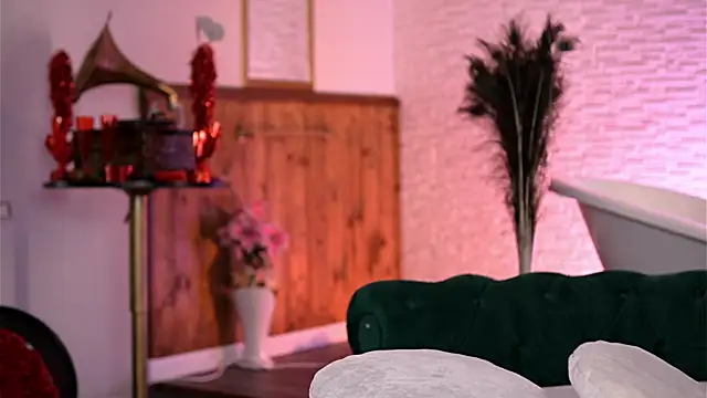 Jenna Day online show from 18, 4, 2026