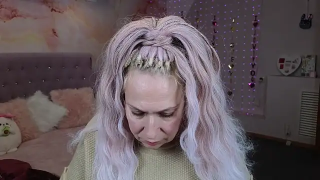 Penelope Pinky online show from 14, 3, 2025