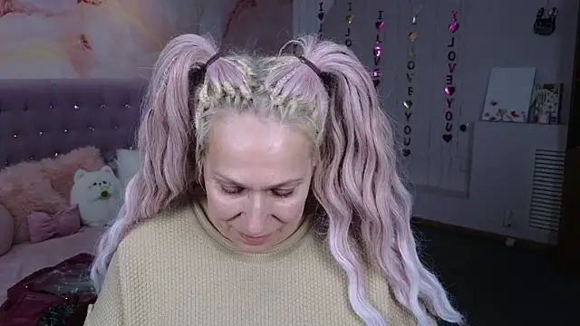 Penelope Pinky online show from 19, 3, 2025