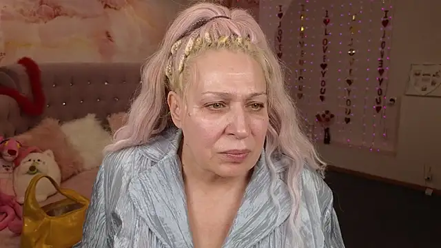 Penelope Pinky online show from 11, 3, 2025