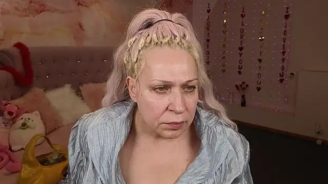 Penelope Pinky online show from 11, 3, 2025