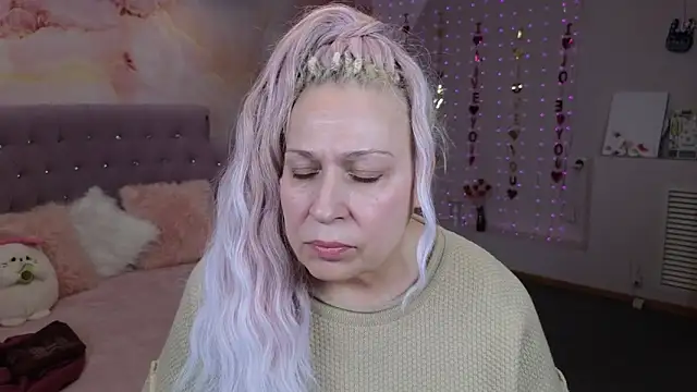 Penelope Pinky online show from 14, 3, 2025