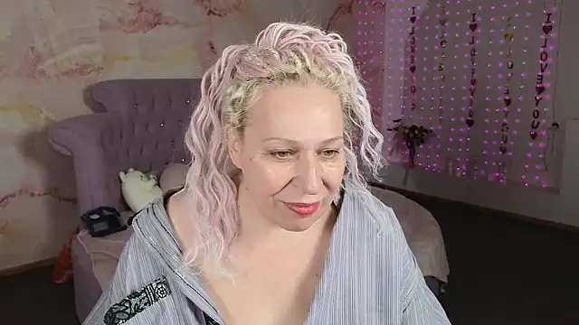 Penelope Pinky online show from 1, 10, 2025