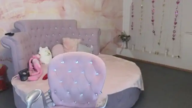 Penelope Pinky online show from 10, 2, 2026