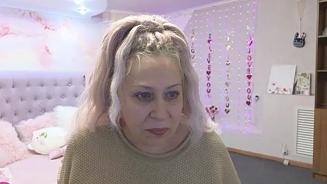 Penelope Pinky online show from 17, 3, 2025