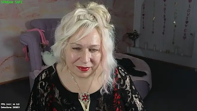 Snapshot of Penelope_Pinky chatting on 17, 6, 2026 Penelope Pinky online show from 17, 6, 2026