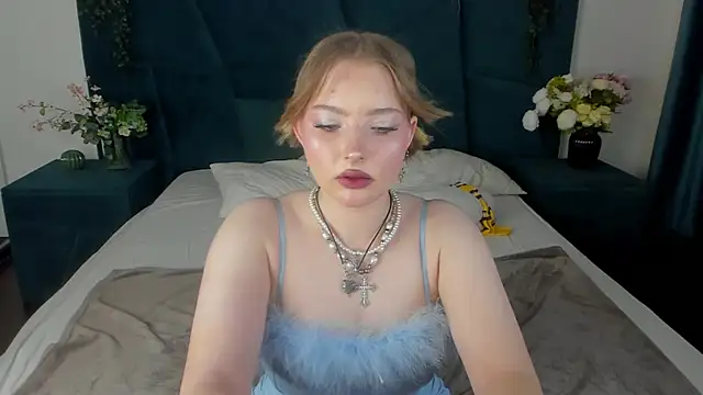 Lilly  Bennet online show from 10, 1, 2025