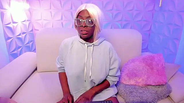 lolajenkins  online show from 22, 1, 2025