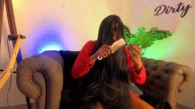 lolajenkins  online show from 28, 2, 2025