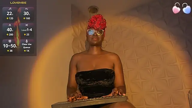 lolajenkins  online show from 25, 1, 2025