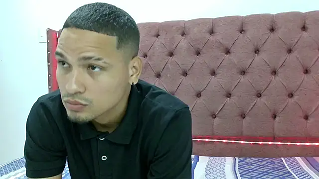 lau hotfox online show from 30, 1, 2025