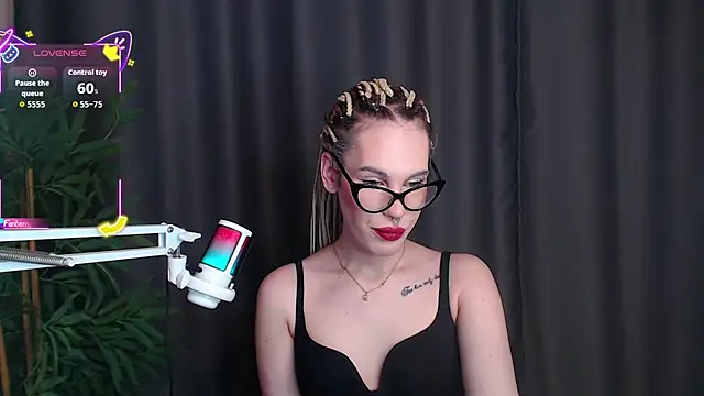 Cassie Bae online show from 21, 12, 2025