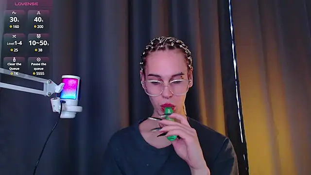 Cassie Bae online show from 22, 3, 2025